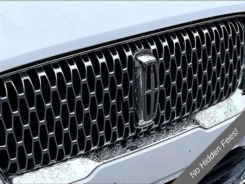 Used 2021 Lincoln Corsair AWD w/ Premium Package image 23