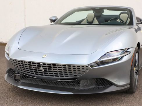 Certified 2024 Ferrari Roma Spider RWD image 36