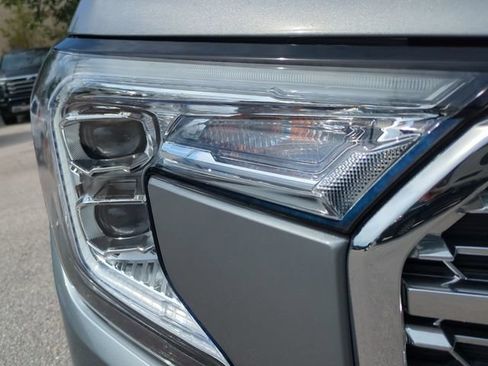 Used 2023 GMC Terrain Denali AWD/4WD image 10