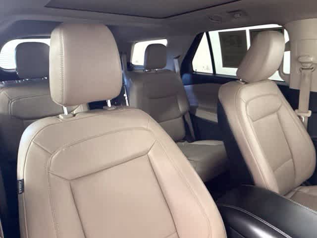 Used 2020 Ford Explorer XLT w/ Equipment Group 202A RWD image 75