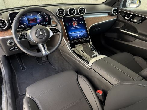 Used 2024 Mercedes-Benz C 300 Sedan image 2