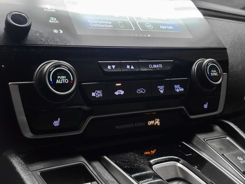Used 2017 Honda CR-V Touring image 29