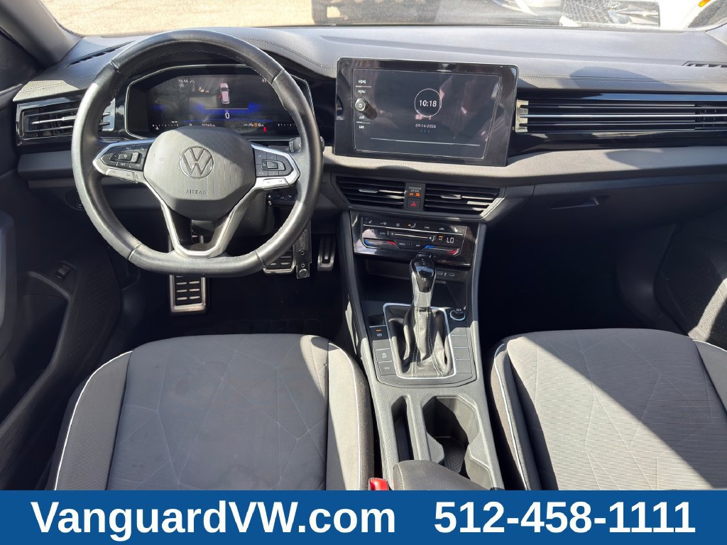 Used 2025 Volkswagen Jetta Sport FWD image 22