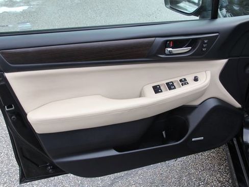 Used 2016 Subaru Legacy 2.5i Limited image 13