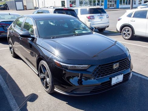 Certified 2023 Honda Accord Sport image 3