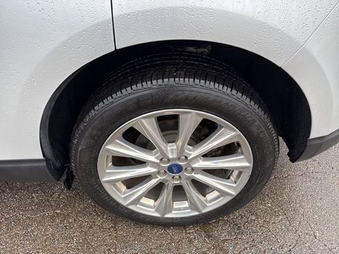 Used 2017 Ford Edge Titanium w/ Equipment Group 301A image 23