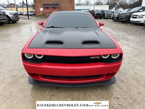 Used 2016 Dodge Challenger SRT Hellcat image 4