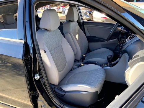 Used 2015 Hyundai Accent GLS image 8