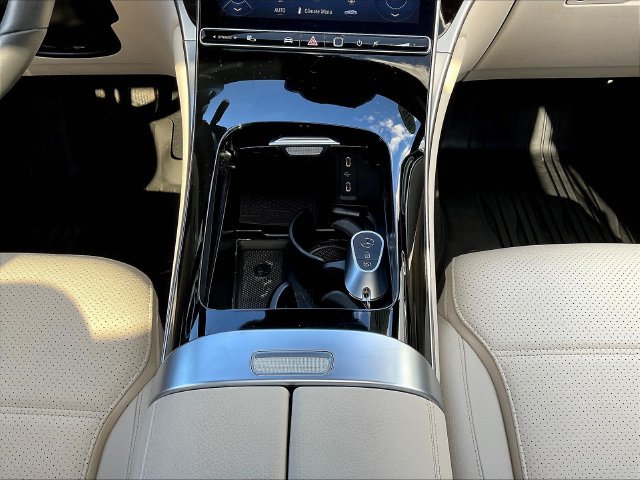 Used 2026 Mercedes-Benz GLC 300 4MATIC image 17