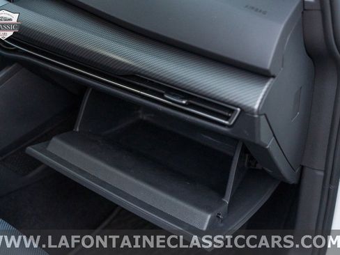 Used 2022 Volkswagen Golf R image 80