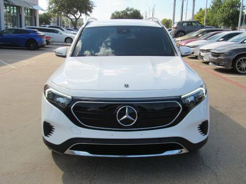 Used 2022 Mercedes-Benz EQB 300 4MATIC w/ Exclusive Package image 2