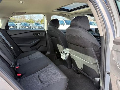 Certified 2025 Honda Accord SE image 10