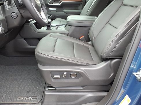 New 2026 GMC Sierra 1500 Denali AWD/4WD image 13