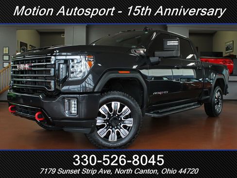 Used 2020 GMC Sierra 3500 AT4 w/ AT4 Premium Package AWD/4WD image 1