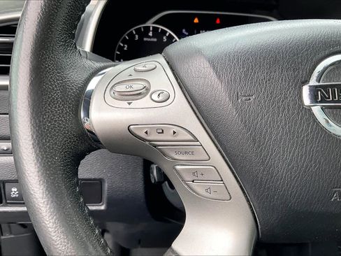 Used 2017 Nissan Murano Platinum w/ Platinum Technology Package image 19