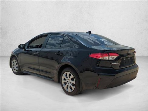 Used 2025 Toyota Corolla LE FWD image 7