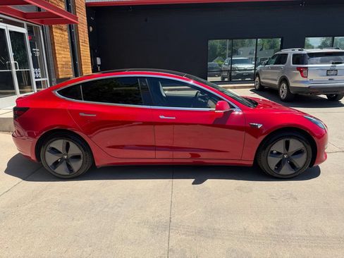 Used 2018 Tesla Model 3 Long Range RWD image 11