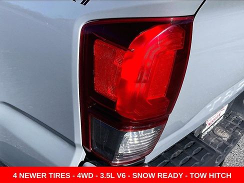Used 2019 Toyota Tacoma TRD Sport image 22