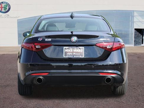 Used 2019 Alfa Romeo Giulia Ti AWD/4WD image 49