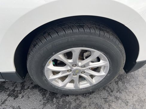 Used 2018 Chevrolet Equinox LT image 9