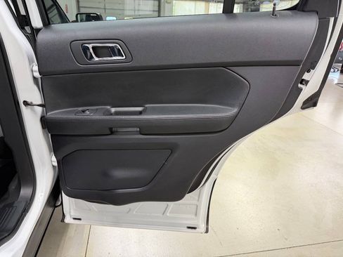 Used 2019 Ford Explorer 4WD Police Interceptor image 15