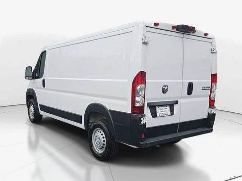 Used 2025 RAM ProMaster 2500 w/ Convenience Group FWD image 7