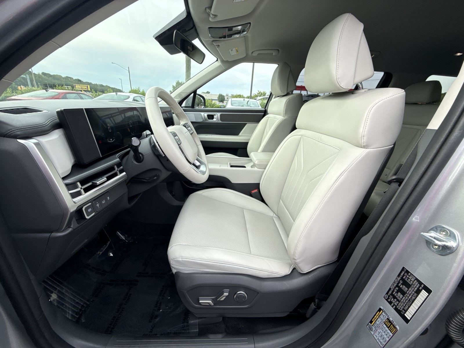 Used 2026 Hyundai Santa Fe SEL AWD/4WD image 13