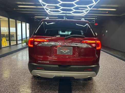 Used 2017 GMC Acadia SLT FWD image 6