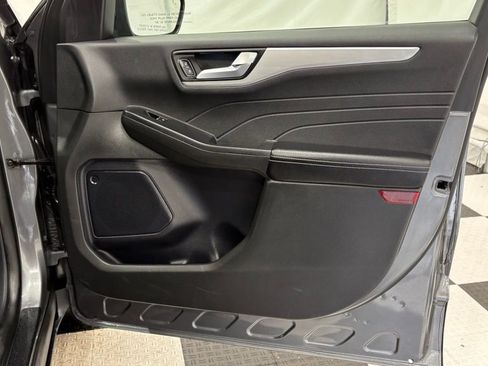 Used 2024 Ford Escape Platinum AWD/4WD image 26