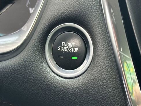 Used 2021 Chevrolet Traverse LS AWD/4WD image 18