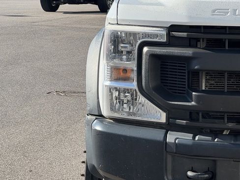 Used 2021 Ford F450 XL w/ Power Equipment Group image 4