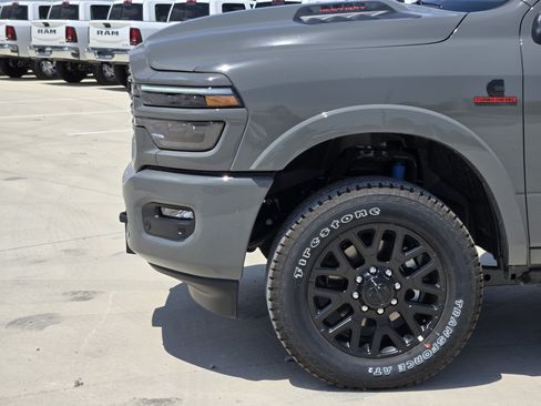 New 2026 RAM 2500 Limited AWD/4WD image 6