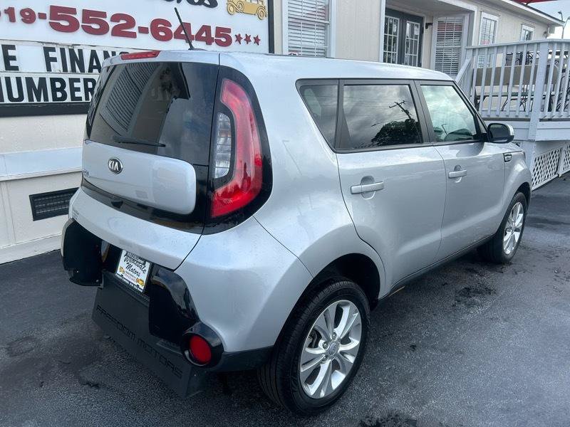 Used 2016 Kia Soul + FWD image 7