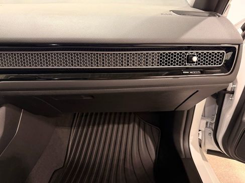 Used 2023 Honda Civic Sport image 24