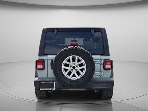 Used 2023 Jeep Wrangler Sport AWD/4WD image 6