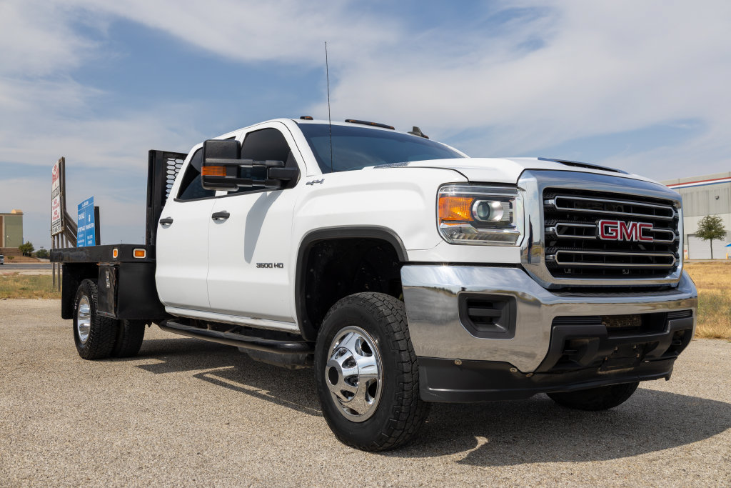Used 2018 GMC Sierra 3500 4x4 Crew Cab w/ Sierra Convenience Package image 1