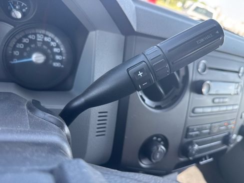 Used 2014 Ford F250 XL w/ Power Equipment Group AWD/4WD image 22
