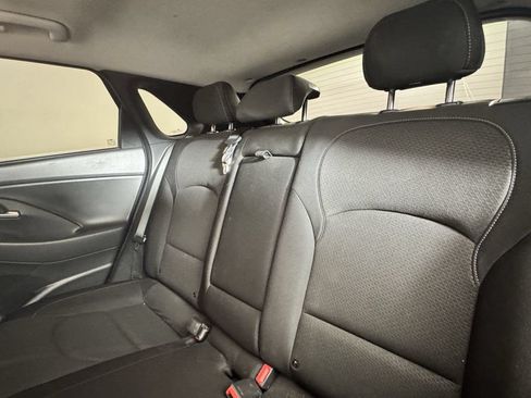 Used 2019 Hyundai Elantra GT FWD image 26