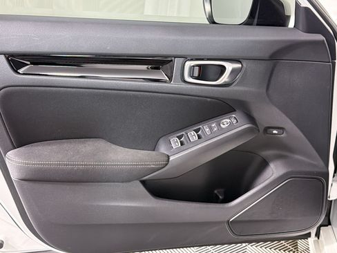 Used 2024 Honda Civic EX image 11