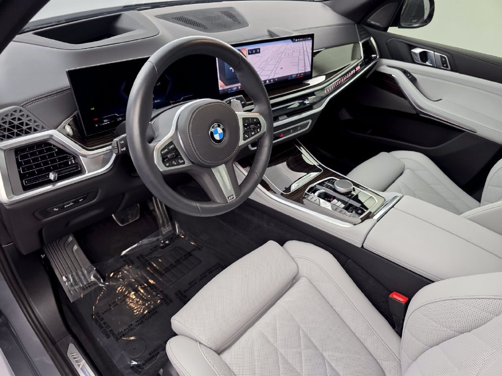 Certified 2026 BMW X5 xDrive40i w/ M Sport Package AWD/4WD image 10