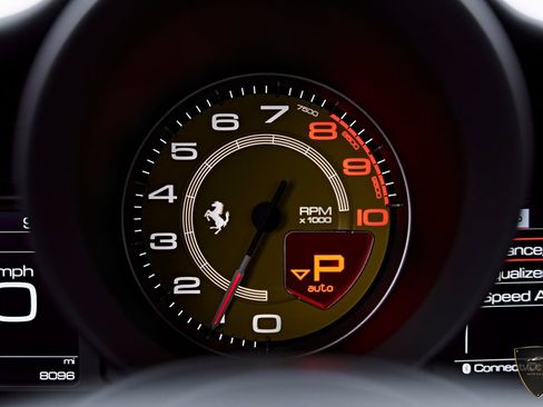 Used 2018 Ferrari 488 GTB RWD image 67