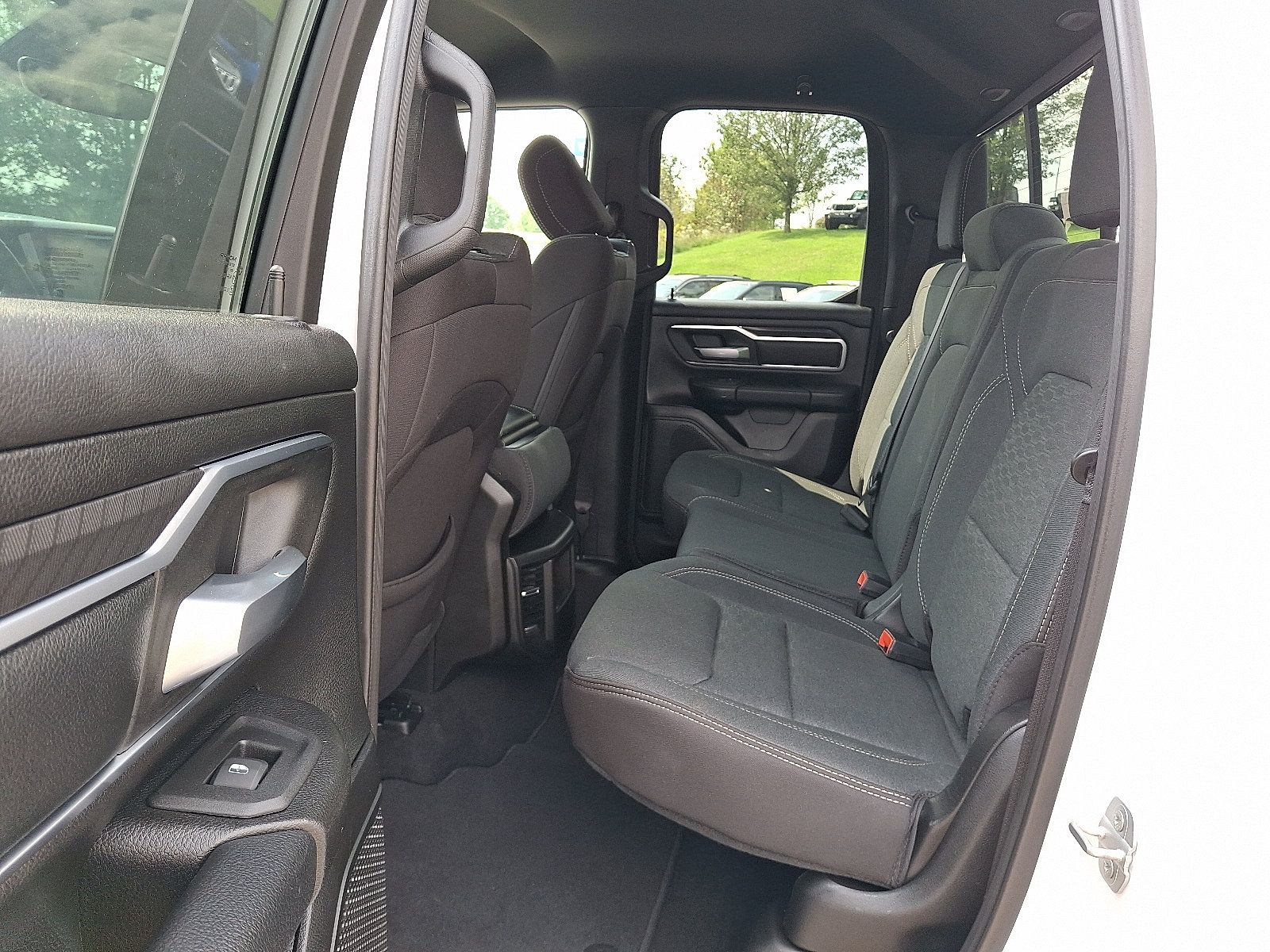 Used 2025 RAM 1500 Big Horn AWD/4WD image 10