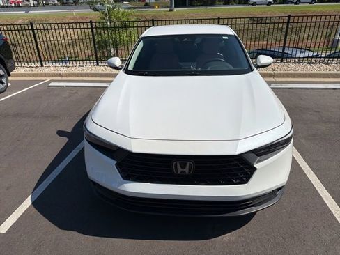 Used 2023 Honda Accord LX image 8