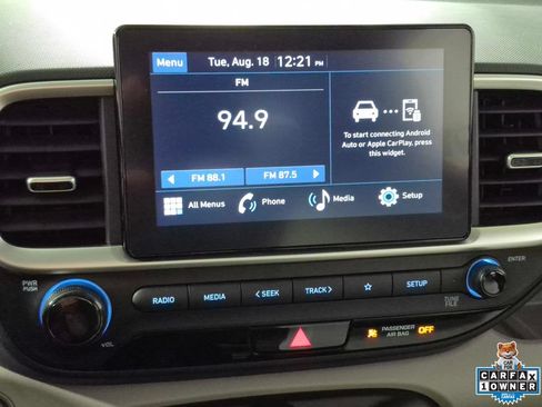 Used 2025 Hyundai Venue SEL FWD image 21