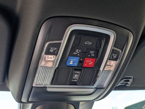 Used 2023 RAM 1500 Limited AWD/4WD image 26