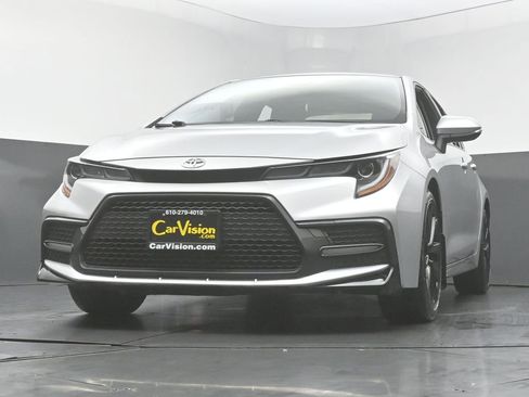 Used 2022 Toyota Corolla SE w/ SE Premium Package FWD image 46