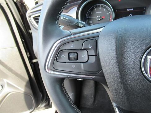 Used 2022 Buick Encore GX Select image 17