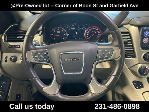 Used 2016 GMC Yukon XL Denali w/ Open Road Package AWD/4WD image 20