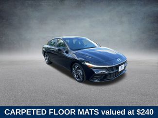 Used 2025 Hyundai Elantra Sport video 2