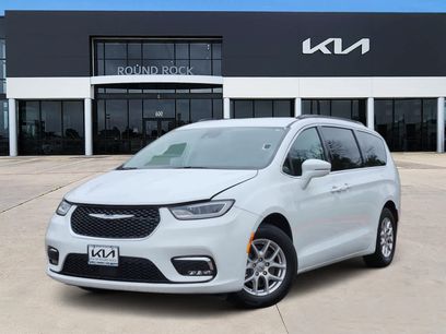 Used 2022 Chrysler Pacifica Touring-L